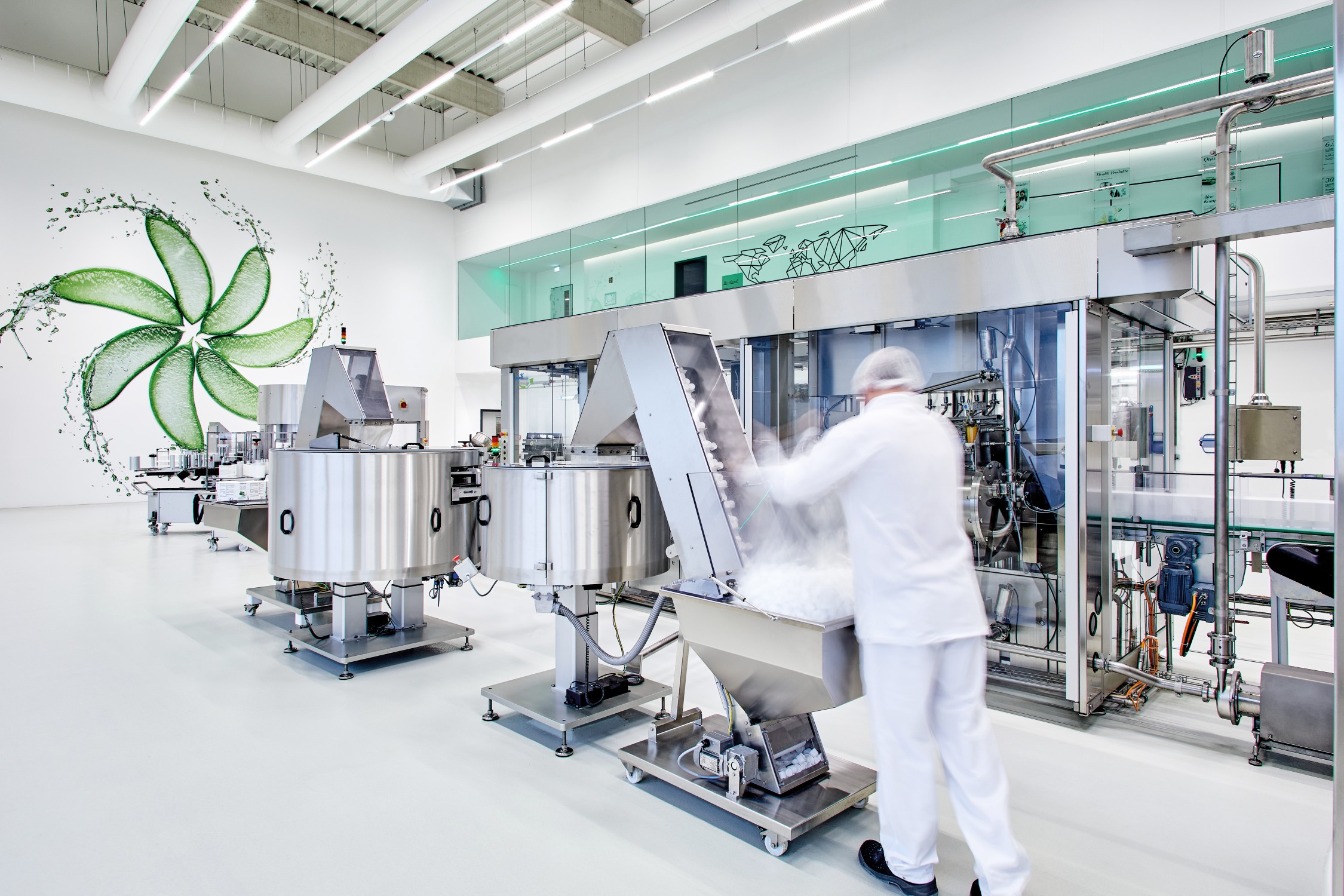 Производство LR